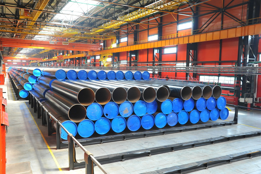 Трубы для «Газпрома» на складе готовой продукции цеха «Высота 239» ОАО «Челябинский трубопрокатный завод»